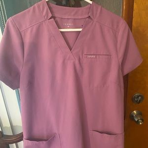 Jaanuu scrub set pink